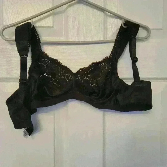 Playtex Black Satin Lace Size 36B  Comfort Straps - Picture 6 of 6